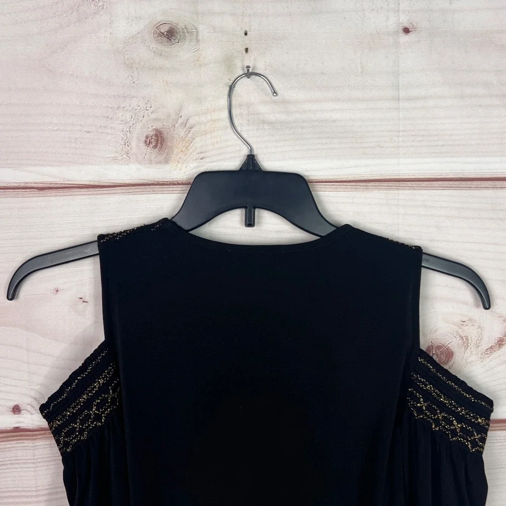 Michael Kors Top‎ Womens M Black Cold Shoulder Blouse Smocked Neck Jersey Knit
